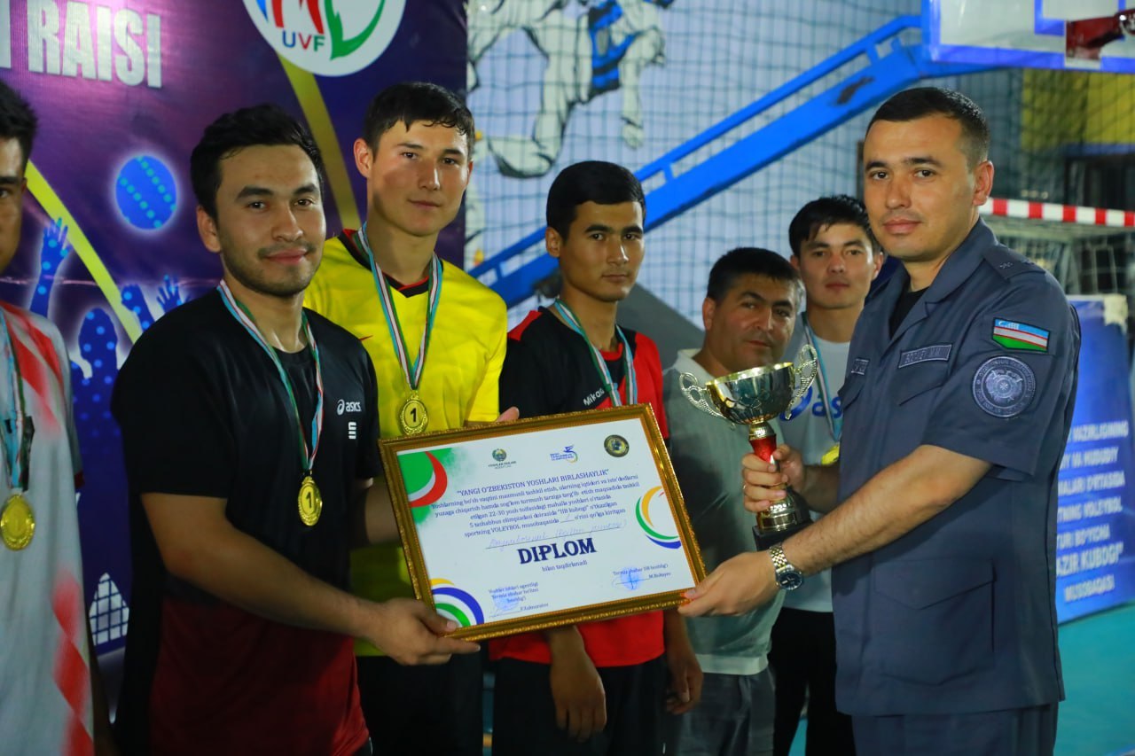Termiz shahrida joylashgan viloyat ichki ishlar boshqarmasi sport majmuasida 