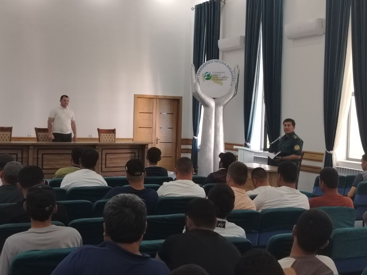Хавфсиз ва соғлом юрт: Олтинсой туманида Пробация назоратидаги фуқаролар билан профилактик…