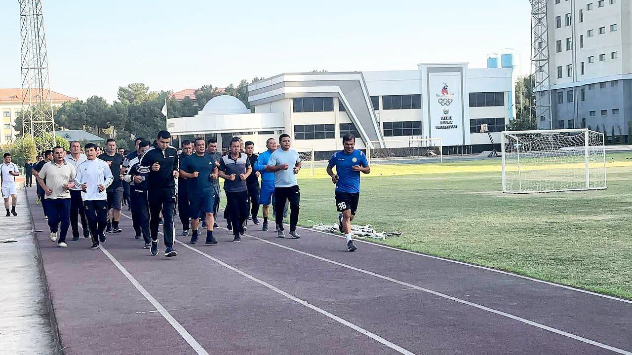 Surxondaryo viloyati IIB shaxsiy tarkibi bilan navbatdagi sport mashg‘ulotlari o‘tkazildi.
