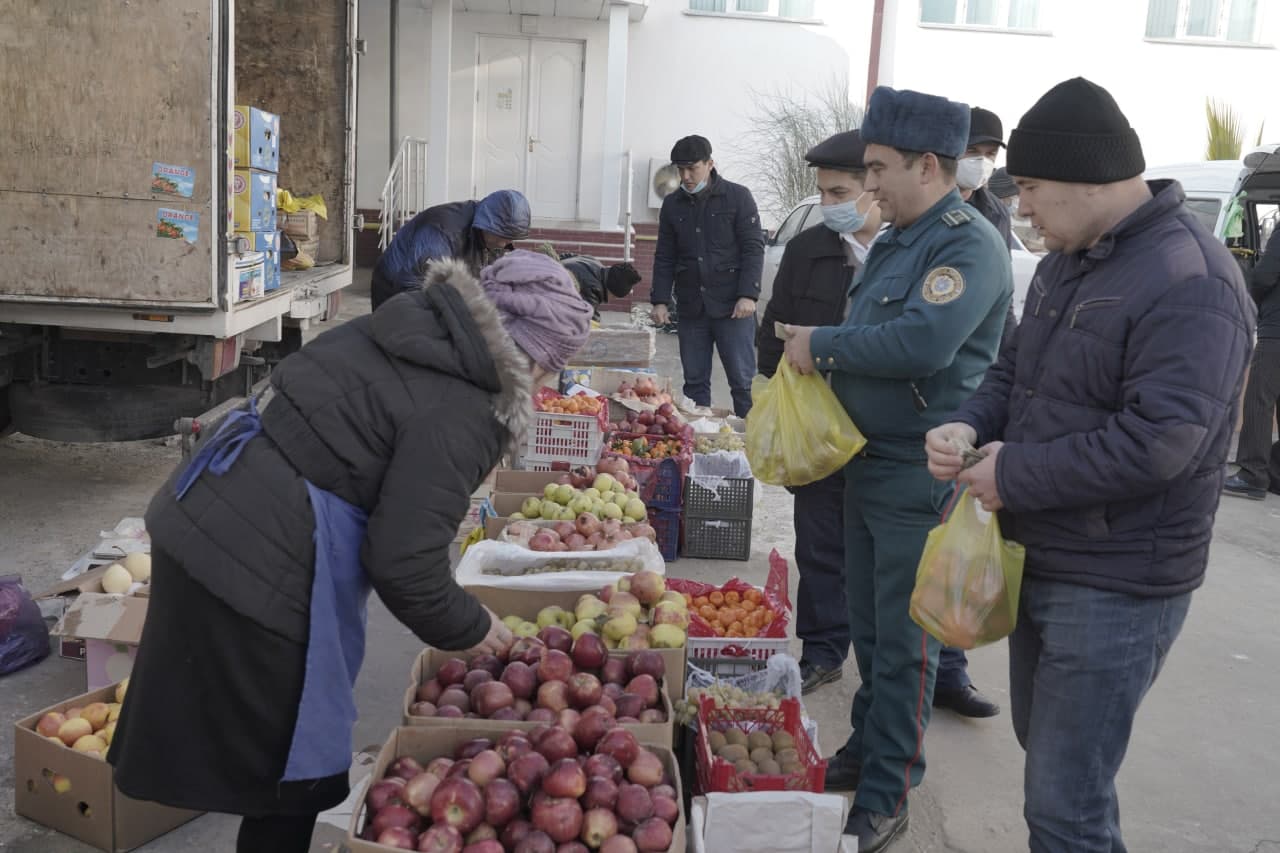 IIB xodimlari uchun arzonlashtirilgan savdo yarmarkasi