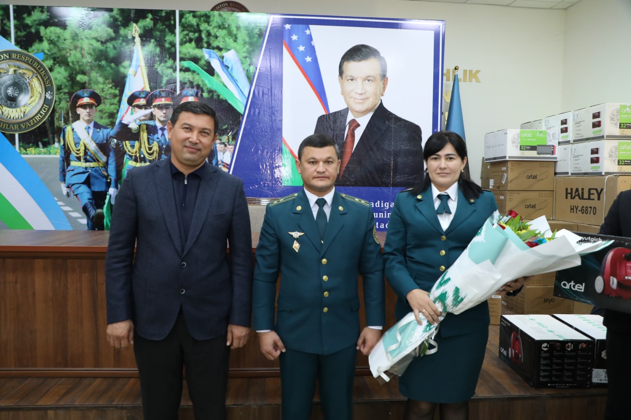 Termiz shahar IIB xodimlari bayramni ko‘tarinki kayfiyatda nishonlashdi